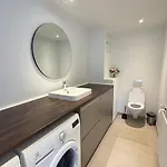 Large Townhouse, Only 500m From Center Villa Horsens