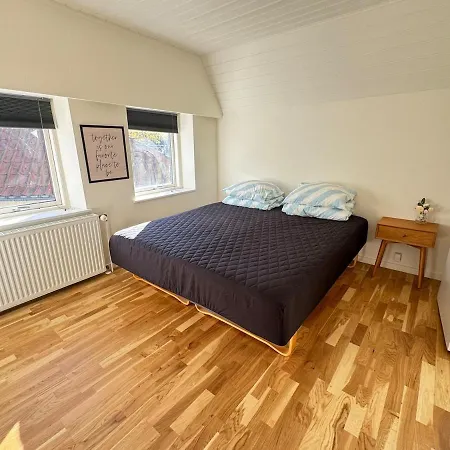 Large Townhouse, Only 500m From Center * Horsens