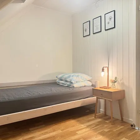 Villa Large Townhouse, Only 500m From Center Horsens