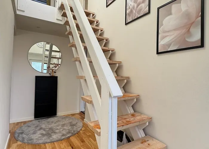 Large Townhouse, Only 500m From Center * Horsens